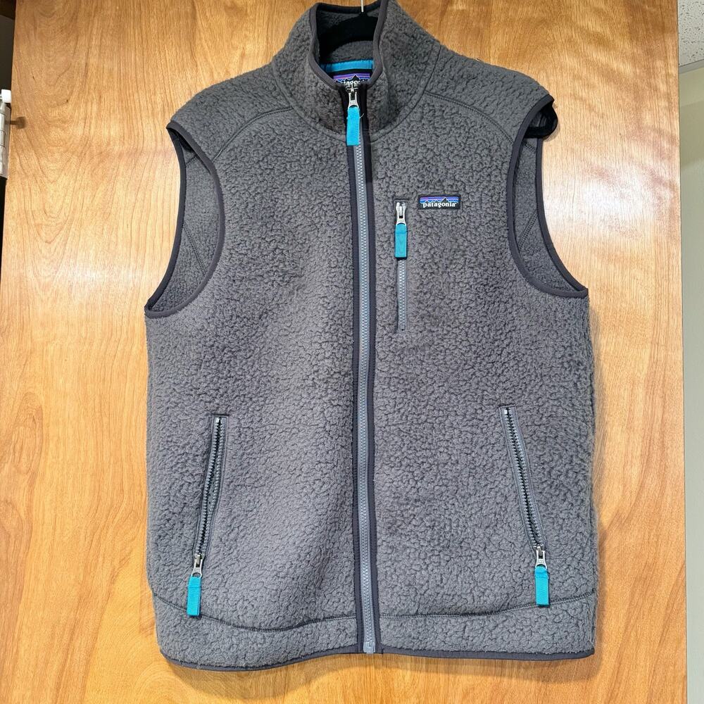 Patagonia Men’s Retro Pile Fleece Vest Charcoal Gray Full Zip Medium